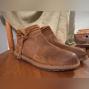 Born Nubuck Zip Booties Sz. 10 New!